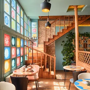 Blue Balcony Otel